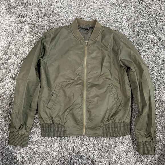 Forever 21 Women’s Bomber Jacket in Army Green, Size S - Picture 1 of 3